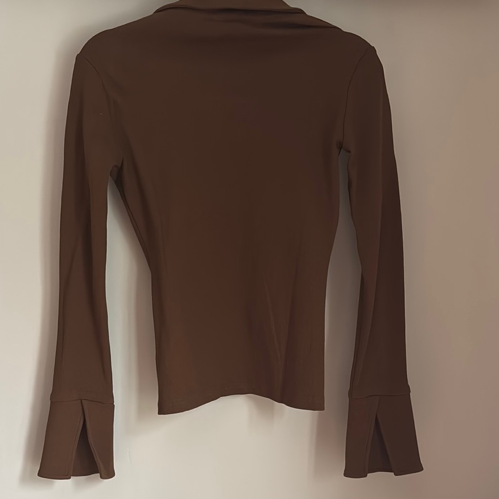 NWT SHOWPO Brown Long Sleeve Button-Up Top - Picture 4 of 5